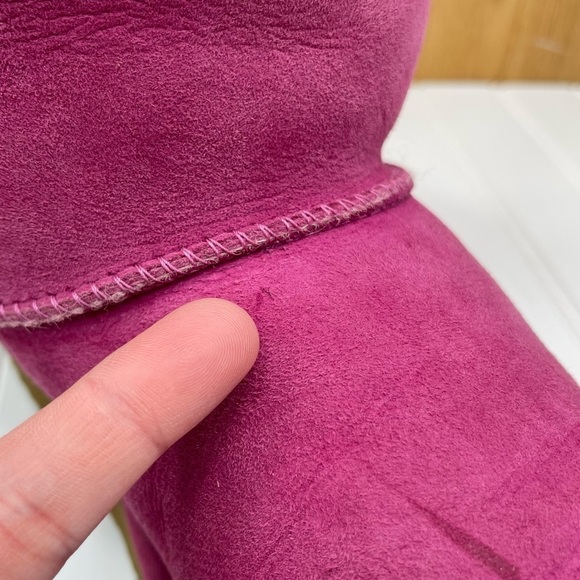 Ugg Boots Bailey Button Breast Cancer - Picture 9 of 10